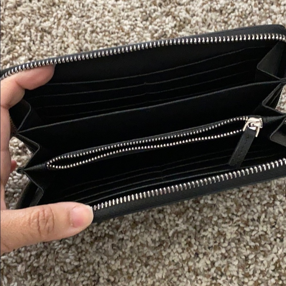 Wallet - Picture 3 of 3